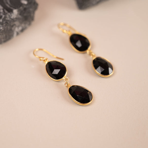 NOSTALGIA LARGE TWIN BLACK ONYX DROP GOLDEN EARRING