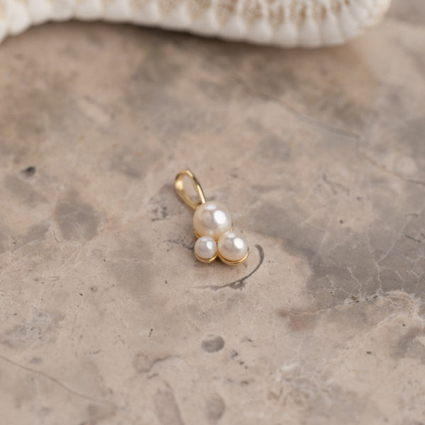 BOBBIE PEARL SOLID GOLD PENDANT