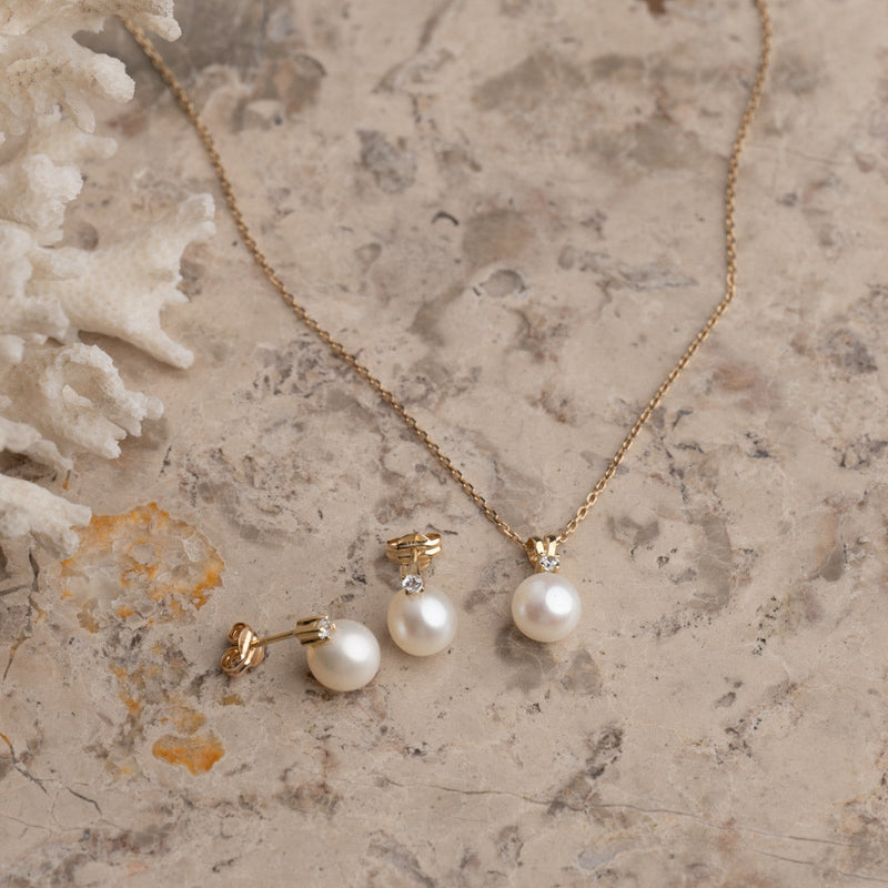 CLAUDIA PEARL SOLID GOLD EARRING