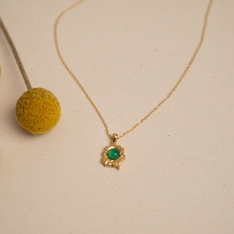 OPHELIA GREEN AGATE GOLDEN NECKLACE