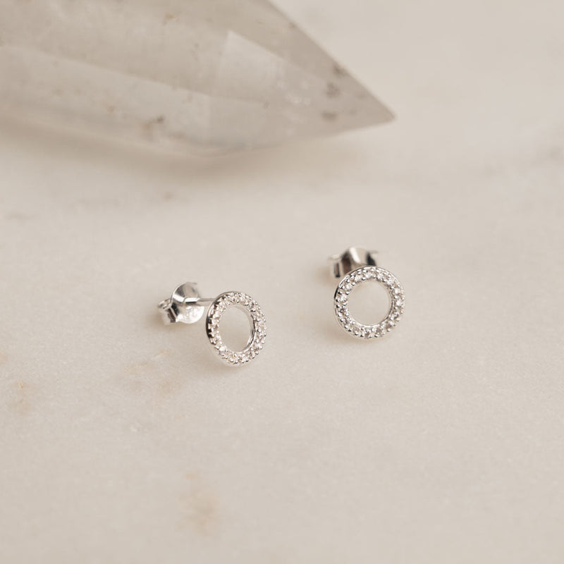 ROBERTA CRYSTAL SILVER EARRING